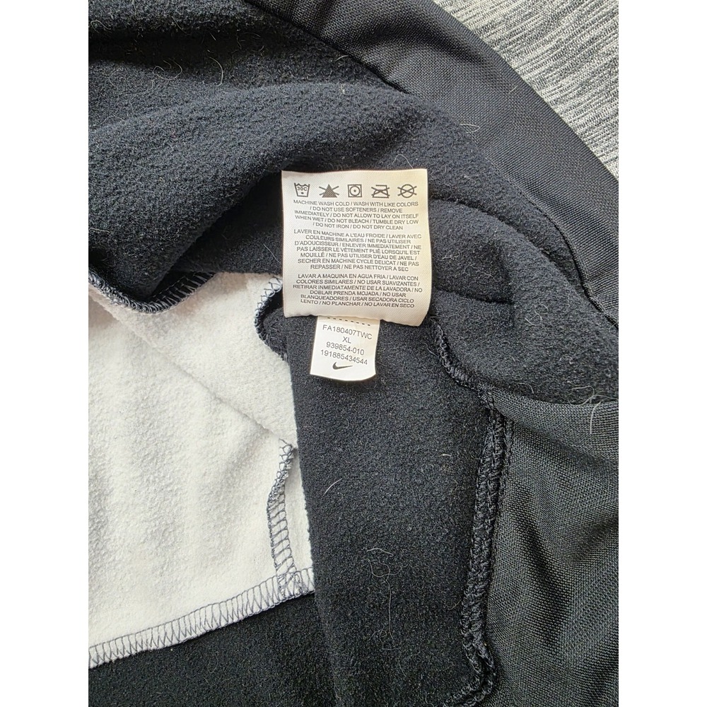 Nike Therma Fit Boy's Gray & Black One Pocket Hooded Pullover Jacket. Size XL - Picture 5 of 9